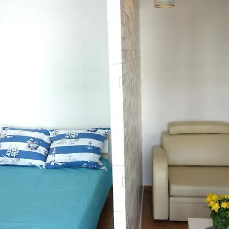 Studio Lu Bernadowska - Balkon Ogrodek Parking, 800m Morze Lägenhet
