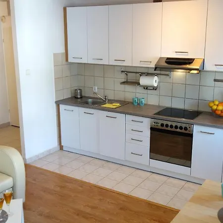 Appartement Studio Lu Bernadowska - Balkon Ogrodek Parking, 800m Morze